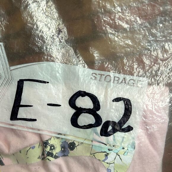 5 for $25🔥Teen XS The Nike Tee Pink Floral Cropped T-Shirt - Picture 6 of 6